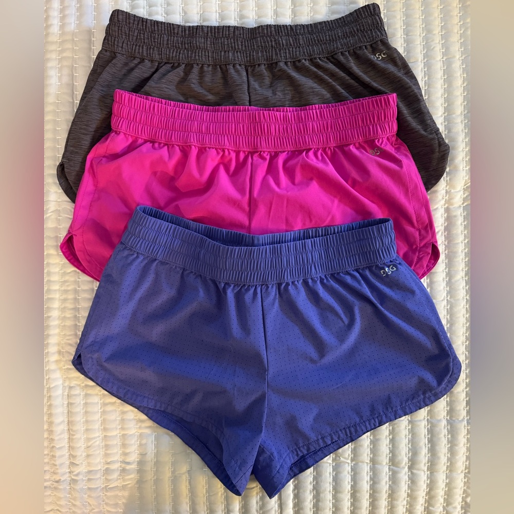 DSG athletic shorts bundle! Beautiful solid colors. Size small, great condition.